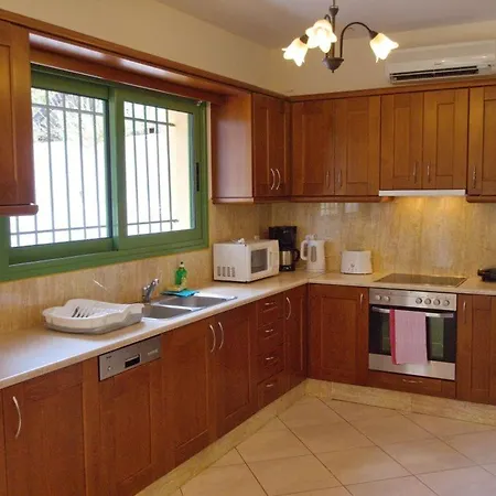 Villa Kato Sleeps 6