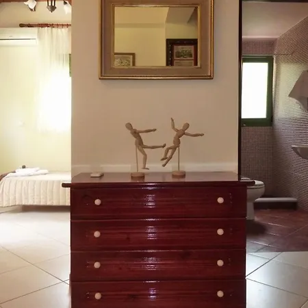 Kato Sleeps 6 * קאטליוס