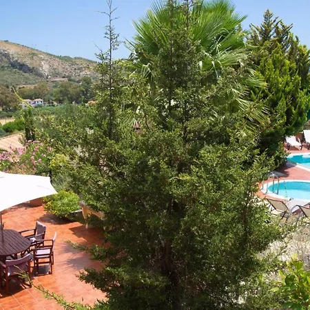 Kato Sleeps 6 * קאטליוס