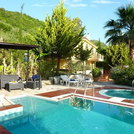 וילה Kato Sleeps 6 *